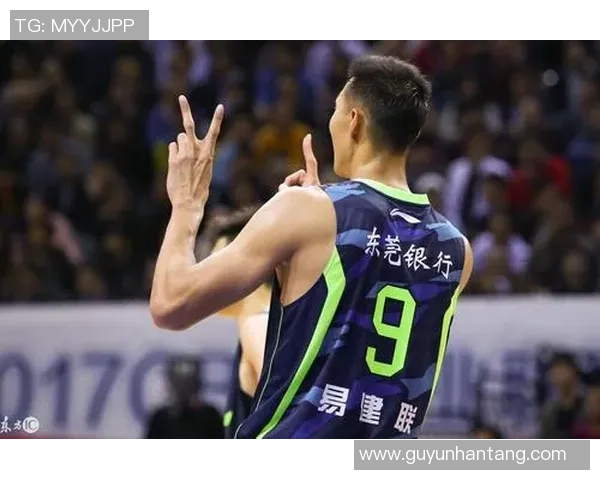 深圳足球队在联合会杯积分榜上以71分稳居首位，领先其他球队